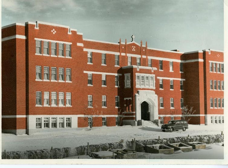 https://archives.nctr.ca/05b-c005501-d0001-001