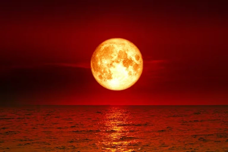 bulan darah