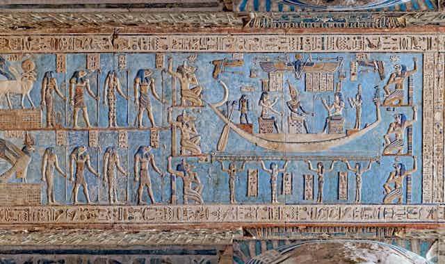 Techo astronómico en el templo de Dendera, en Egipto