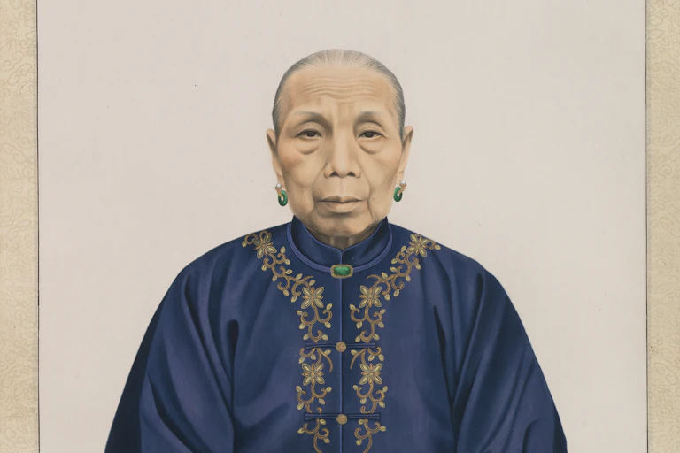 A painting of an impassive Chinese woman dressed in blue from the 19th century.