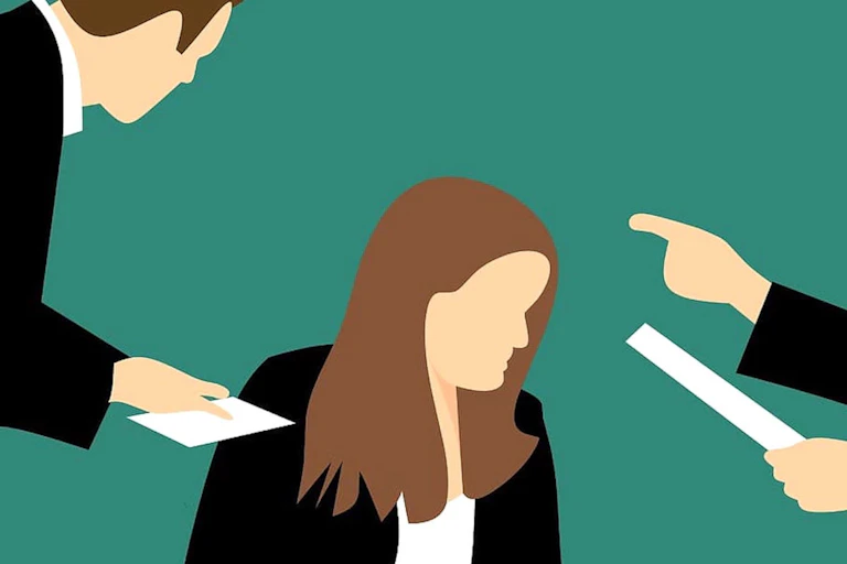 Illustration of a woman taking orders from several people.