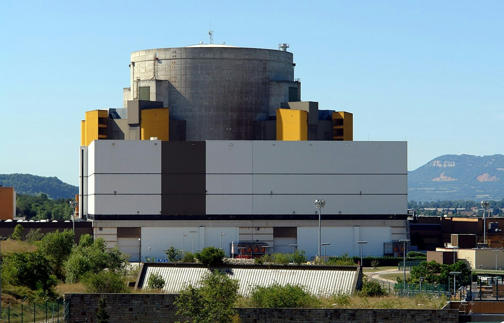 Le réacteur Superphénix de Creys-Malville (Isère), définitivement arrêté en 1997