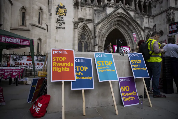 London Riot Rwandan Rwanda plan is in legal limbo, but history shows such migration deals ...