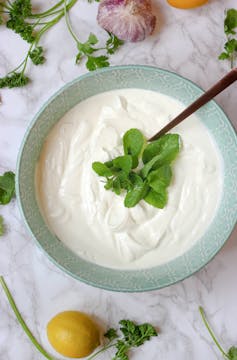 Yoghurt with lemon and herbs