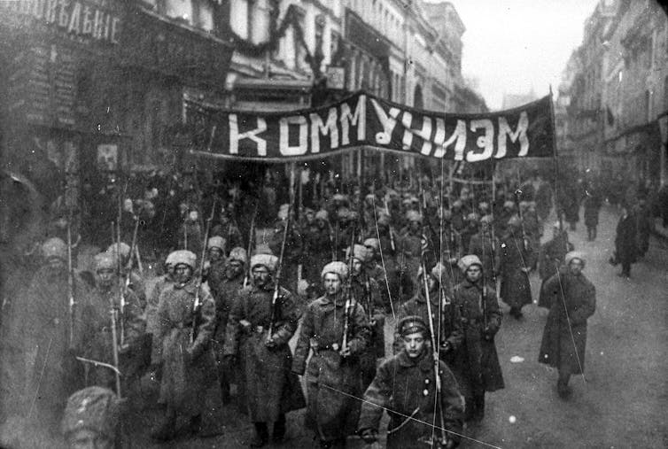 An archival photograph of a revolutionary street in Russia.