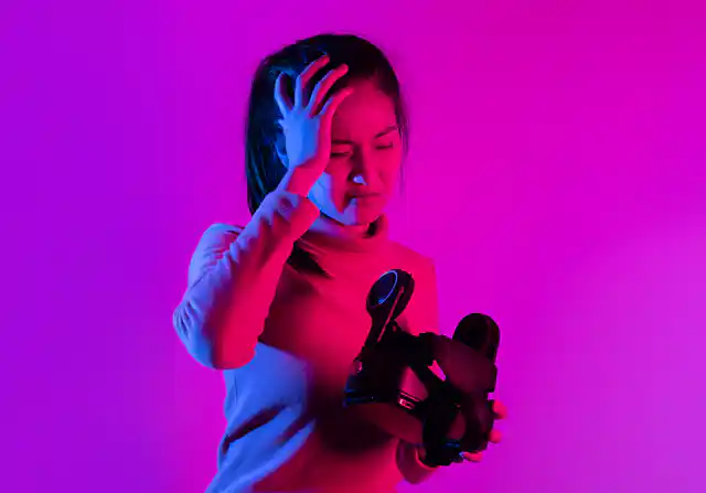 Virtual reality has negative side effects – new research shows that can ...