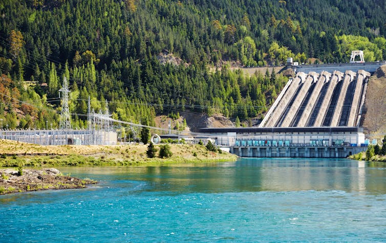 Lake Benmore hydroelectric dam