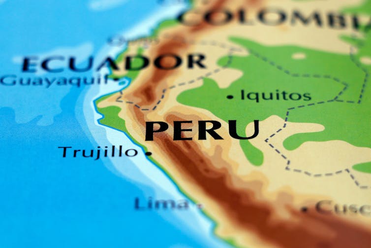 Locator map of Ecuador showing Colombia and Peru.