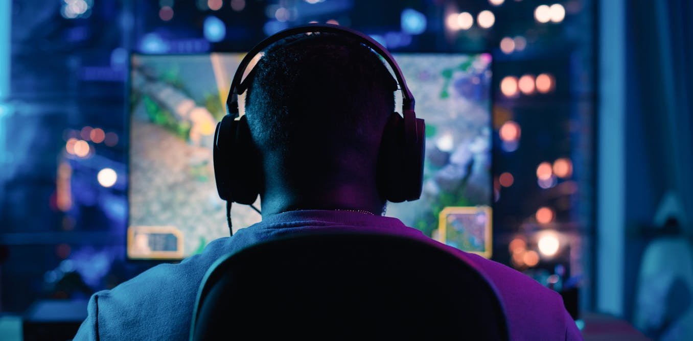 Online gaming communities could provide a lifeline for isolated young men −  new research