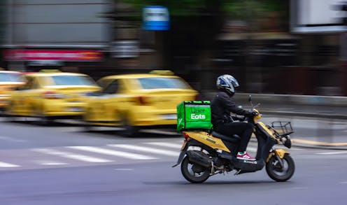 Gig economy workers set for new protections in Albanese government's legislation introduced next week