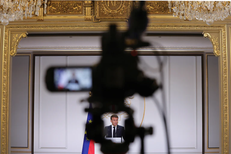 Emmanuel Macron lors de son adresse à la conférence des ambassadeurs au Palais de l'Elysée, le 28 août 2023.