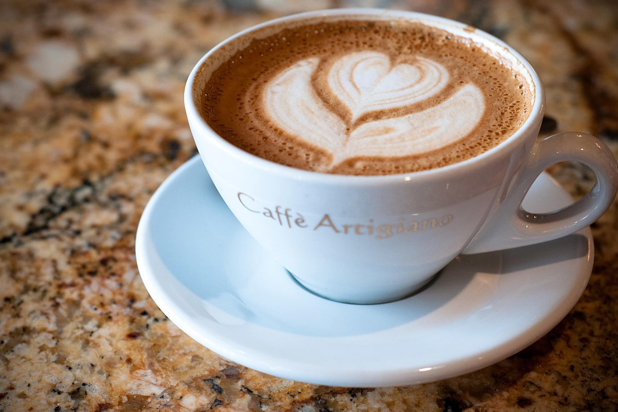 Photo de d'une tasse de café.