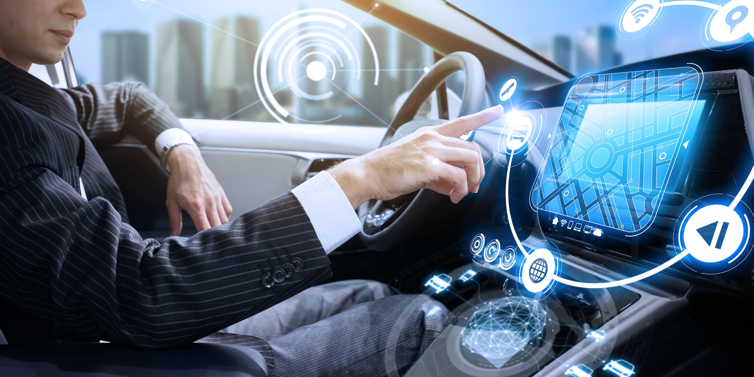 ¿Confían la sociedad y los expertos en el vehículo autónomo, conectado y compartido?