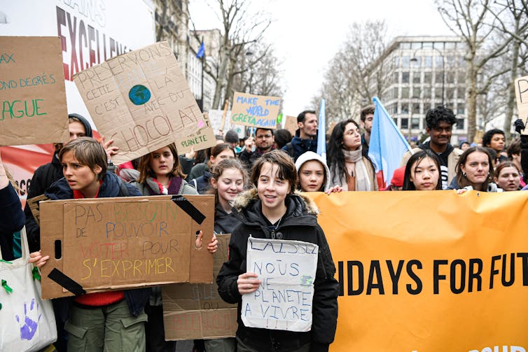 Manifestations de lycéens contre le dérèglement climatique en mars 2023 à Paris