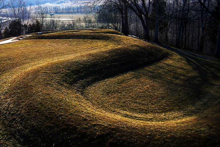 A park ground with a serpent-shaped mound.