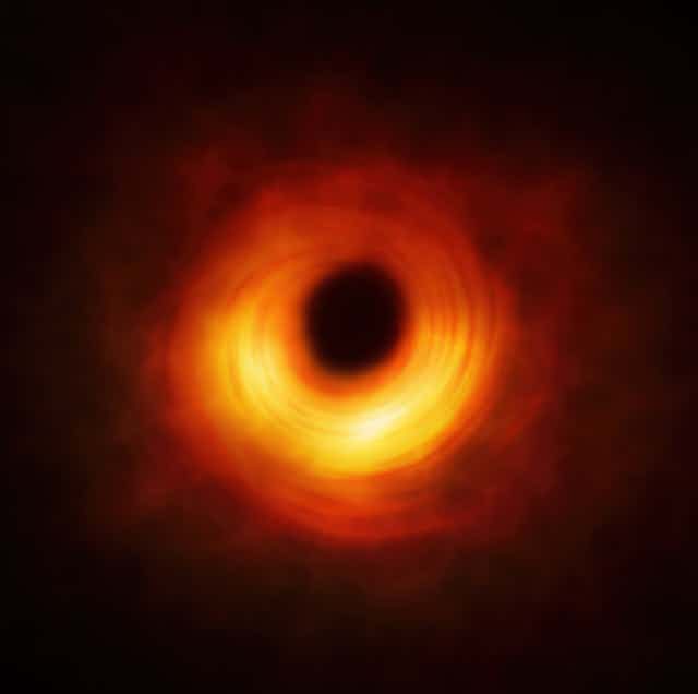 Image de synthèse d'un trou noir réalisée sur la base des premières observations du « Event Horizon Telescope »
