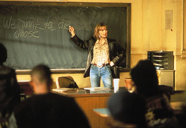 La actriz Michelle Pfeiffer en su papel de Lou Anne Johnson.