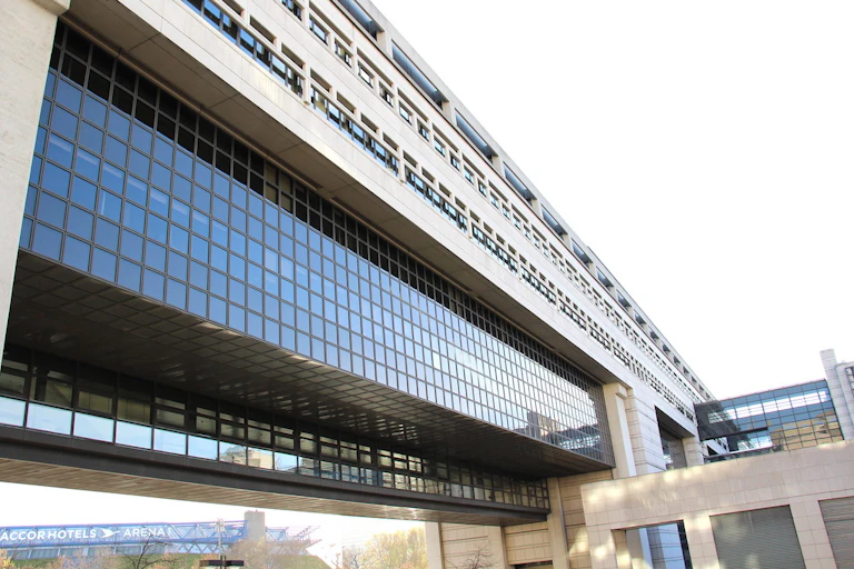 Vue du ministère de l'Économie et des Finances à Paris