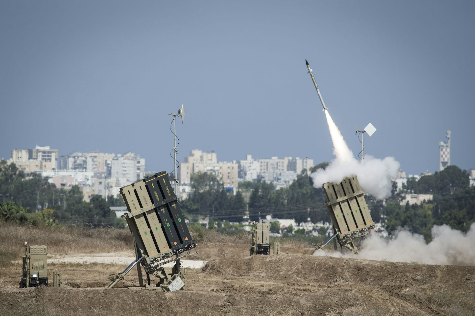 Israel s Iron Dome air defense system works well here s how