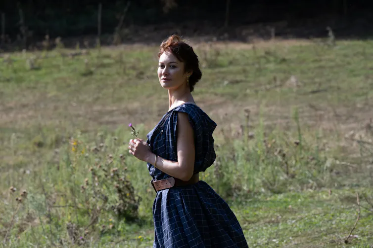Boudica in a field.