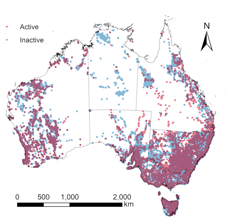 Map showing sites of current and former mines across Australia.