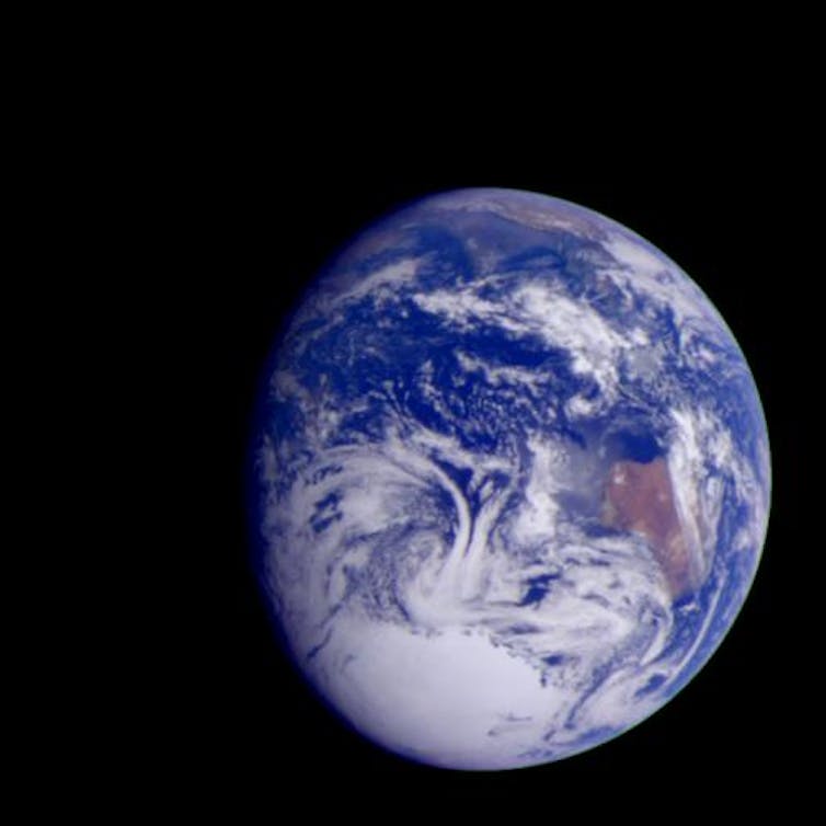 Image prise par la sonde spatiale Galileo à une distance de 2,4 millions de km.