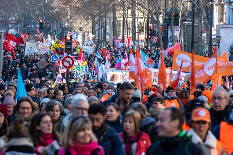 Manifestation à Paris contre la réforme des retraites, le 7 février 2023