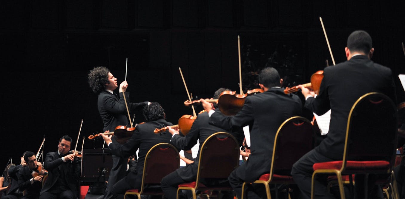 ¿Qué hace exactamente un director de orquesta?
