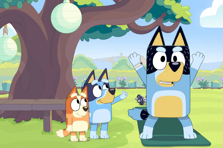 Bluey and Bingo watch their dad exercise under a tree.