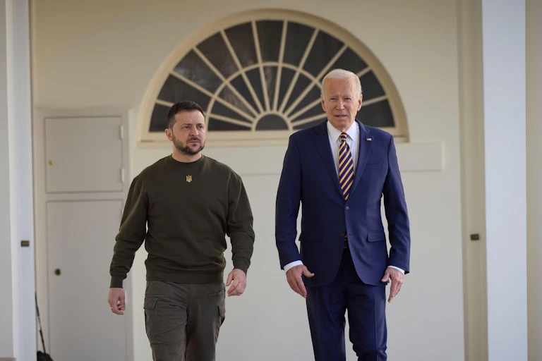Ukraine's president Zelensky on left, and US president Biden on right, at the White House.