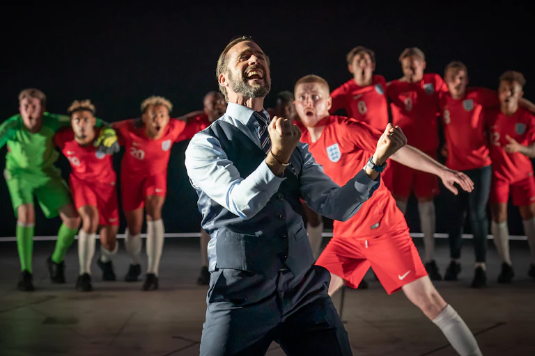 Joseph Fiennes Gareth Southgate in Dear England.