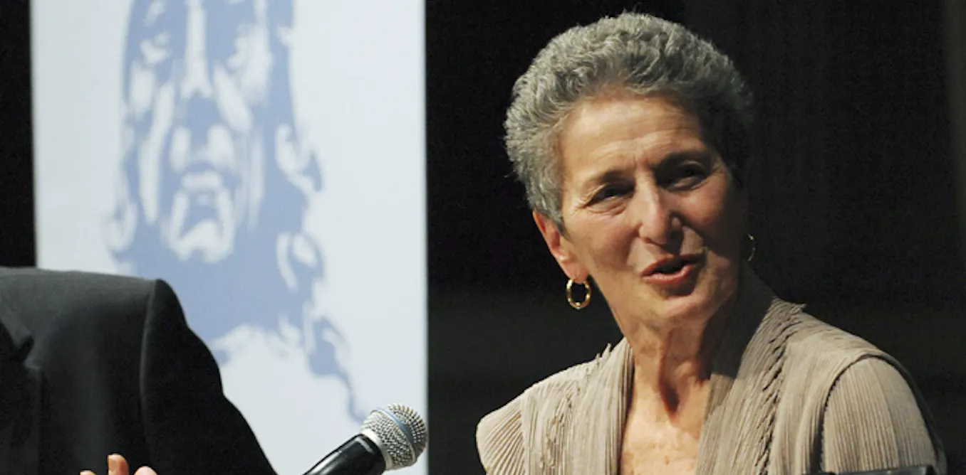 Zemon Natalie Zemon Davis: three brilliant examples of her microhistory writing