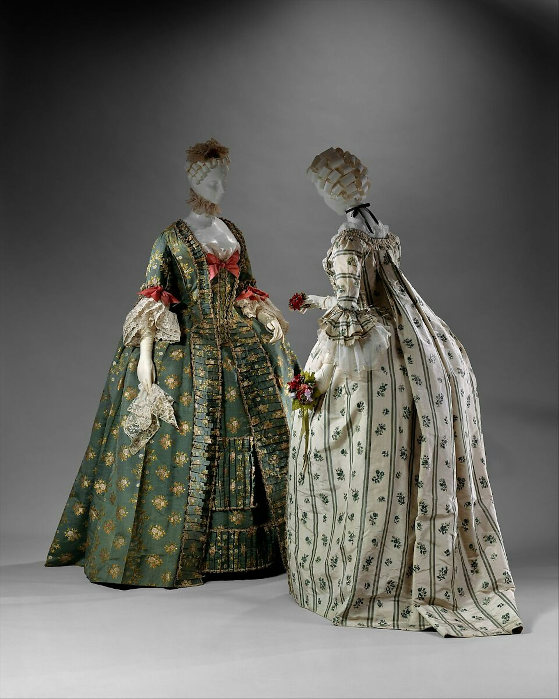 1600s Gowns