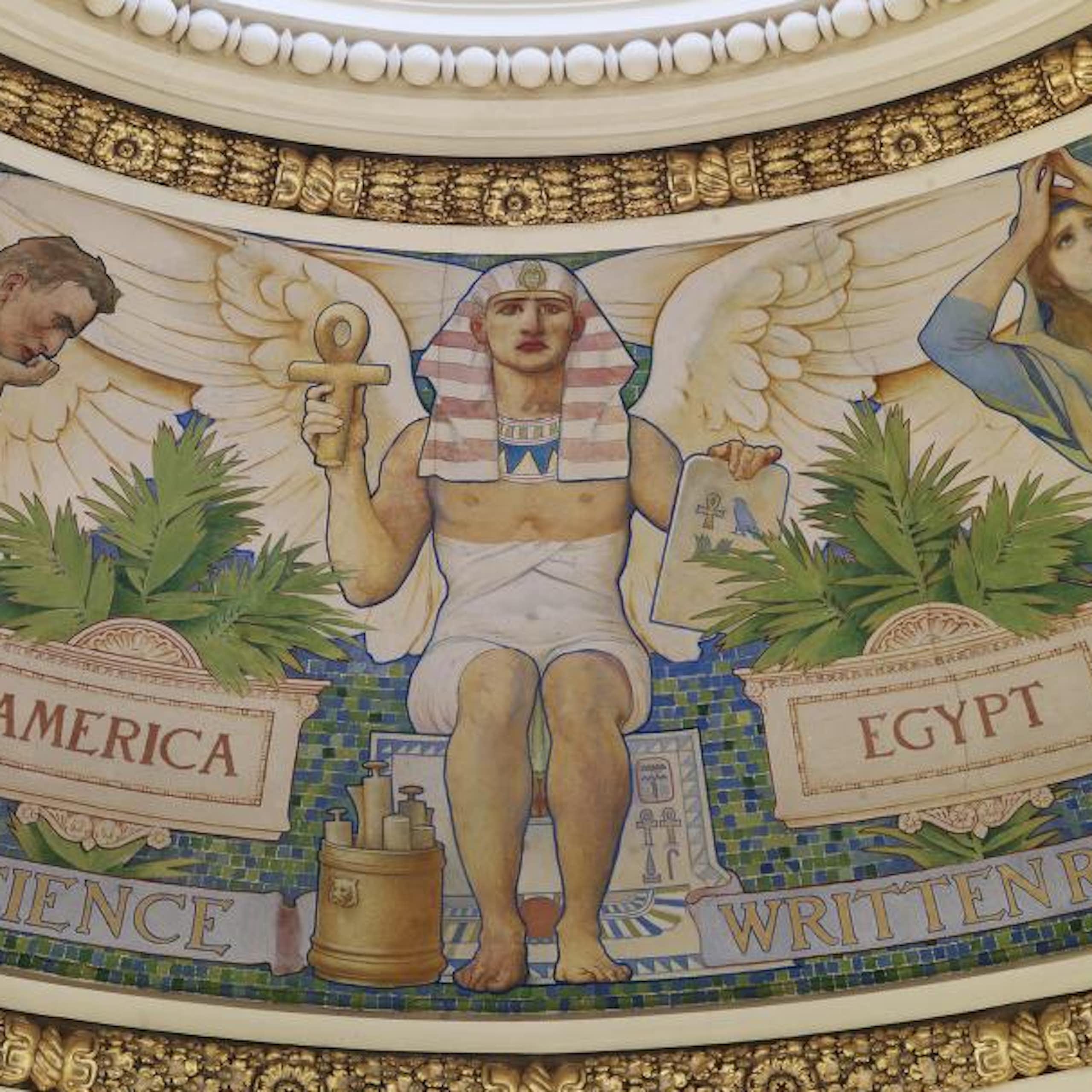 Détail de la peinture murale du dôme de la bibliothèque du Congrès réalisé par Edwin Howland Blashfield, Washington D.C. (États-Unis)