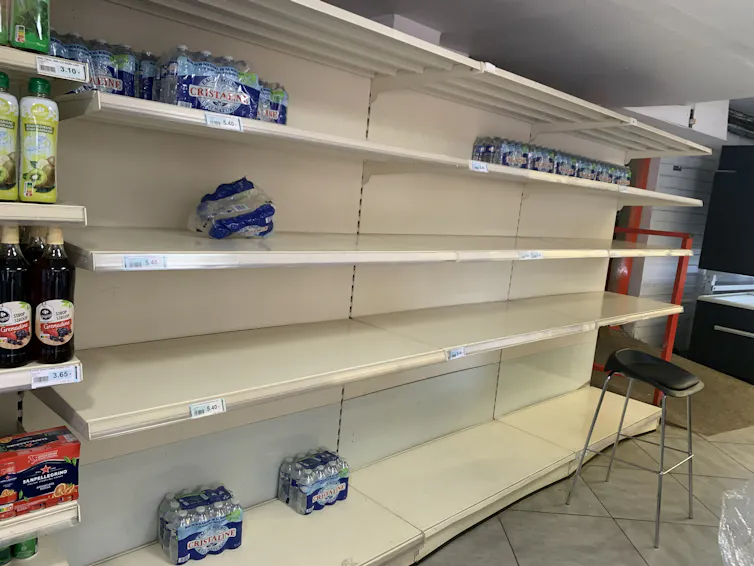 Rayon vide d’un magasin de Mayotte