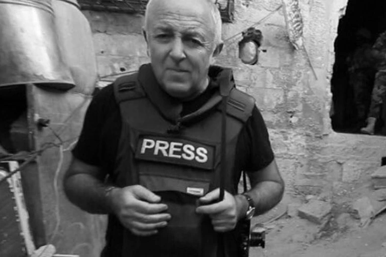 Picture taken from Jeremy Bowen's twitter feed of the BBC correspondent reporting from Syria