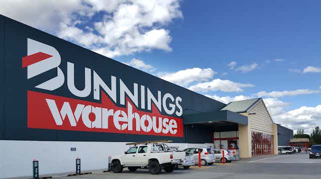 The outside of a Bunnings Warehouse.