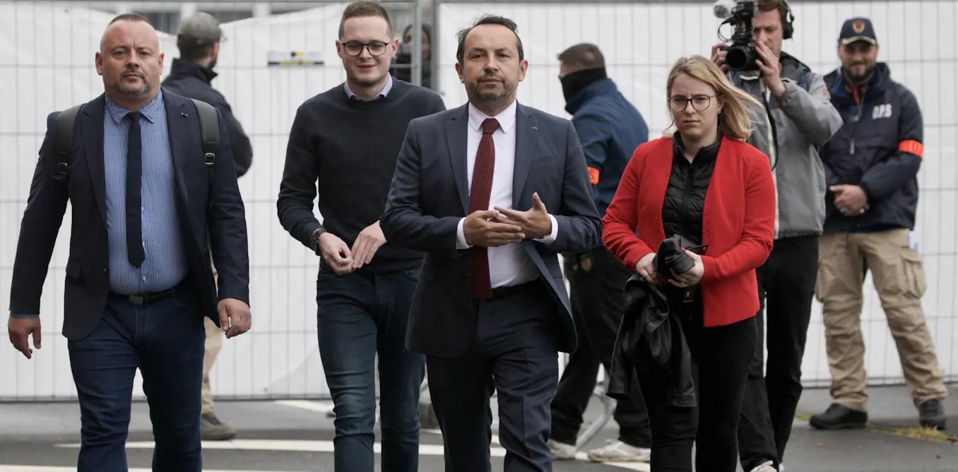Gay et militant au Rassemblement national : un engagement improbable ? Gay et militant au Rassemblement national : un engagement improbable ?