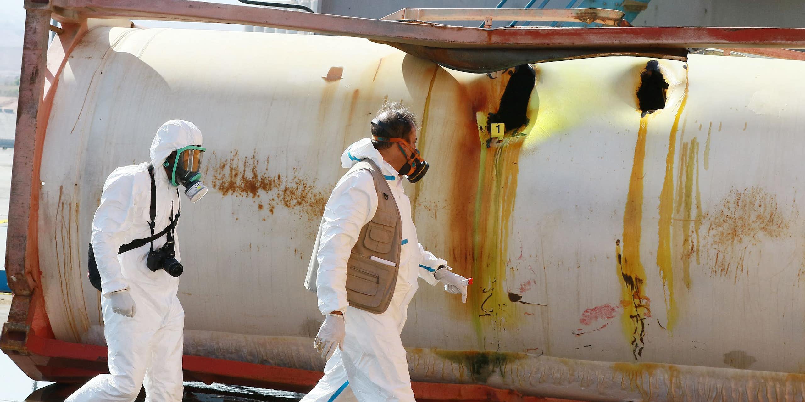 Chlorine is a highly useful chemical that’s also extremely dangerous − here’s what to know about staying safe around it