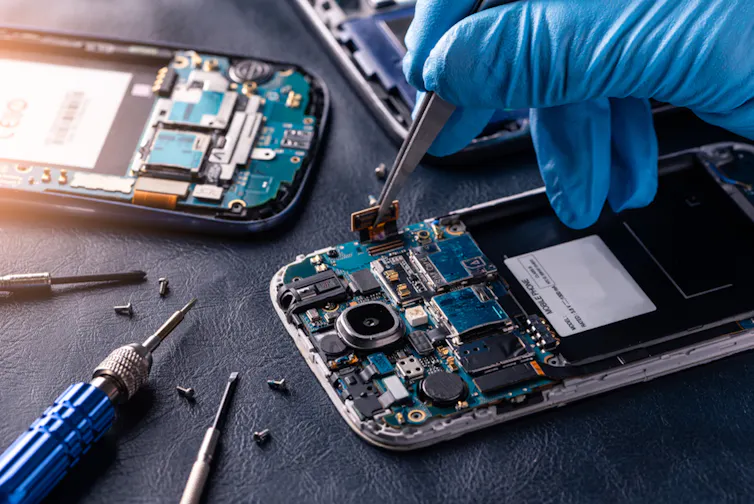Smartphone en réparation