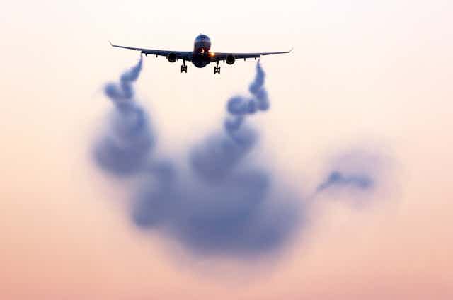 des turbulences de sillage derrière un avion