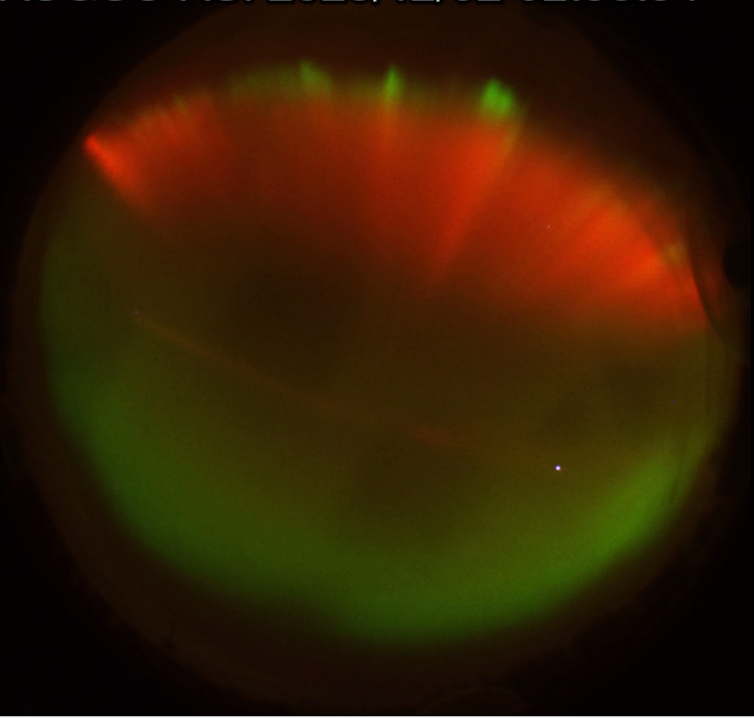 a red and green circle