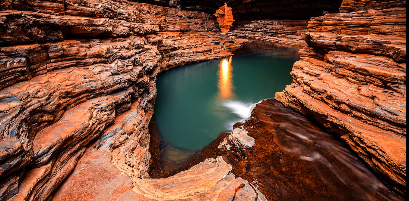 We rely heavily on groundwater – but pumping too much threatens thousands of underground species We rely heavily on groundwater – but pumping too much threatens thousands of underground species