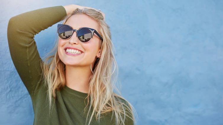 Woman wearing sunglasses