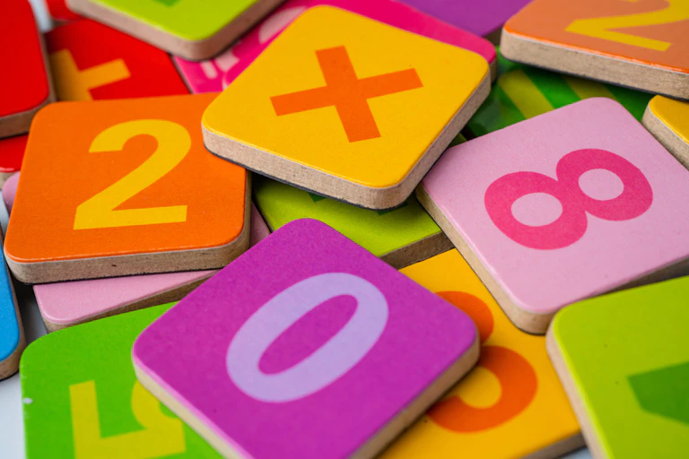Cartes colorées avec des chiffres