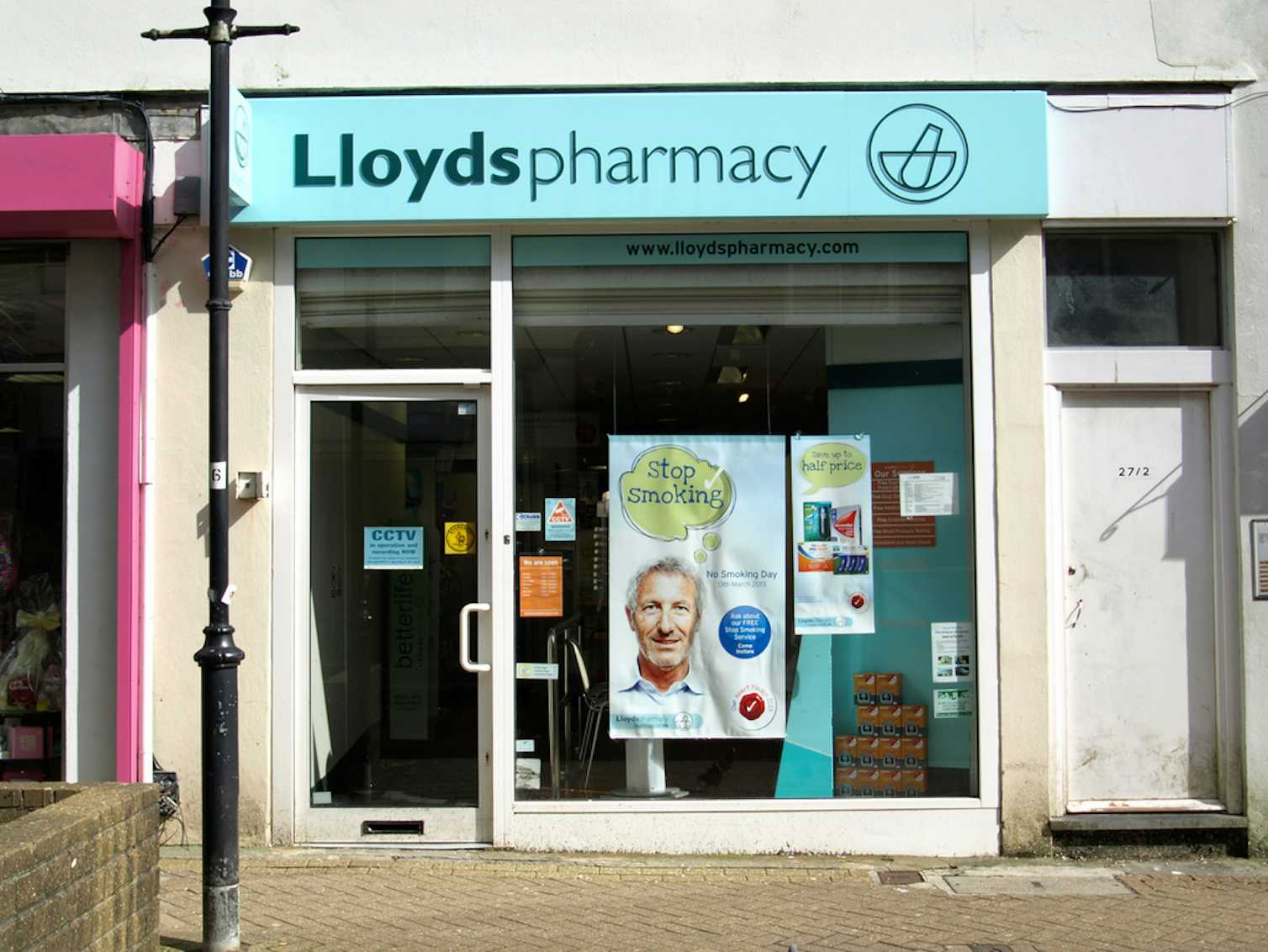 High street pharmacies within a 20-minute walk could deliver more services