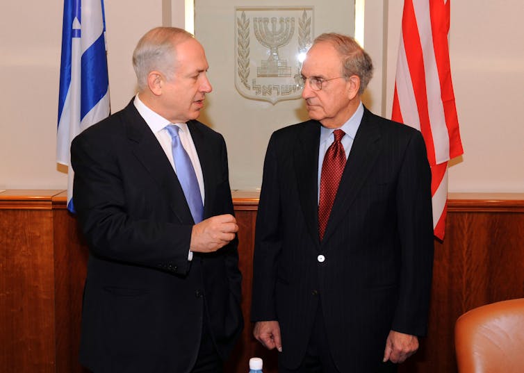 Israeli prime minister Benjamin Netanyahu with US peace envoy George Mitchell, October 2009.