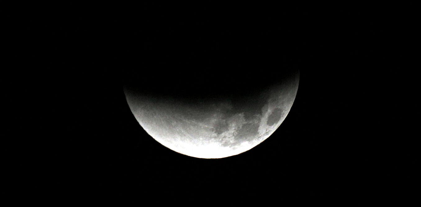 Commercial Lunar Landers Set to Study Solar Wind and Peer into Universe’s Dark Ages Commercial Lunar Landers Set to Study Solar Wind and Peer into Universe’s Dark Ages