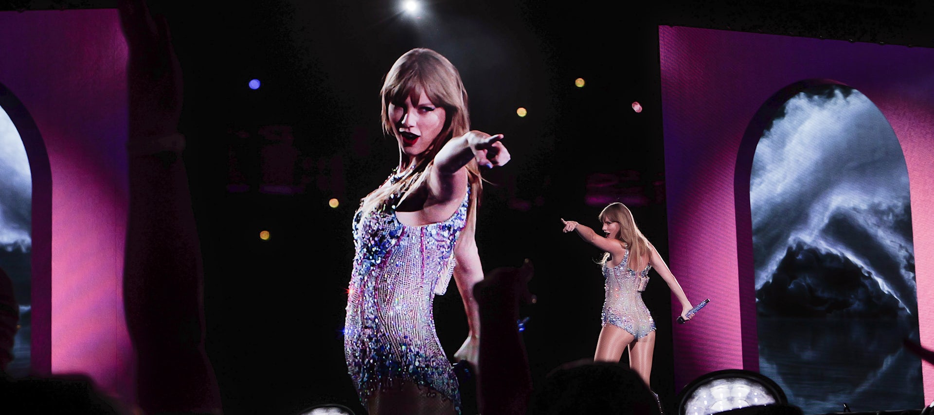 Taylor Swift en un momento de 'The Eras Tour: Lover Set'.