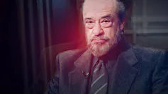 Imagen promocional de Fernando Jiménez del Oso en _La puerta del misterio_, programa de RTVE.